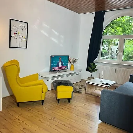 Casa Luna 6 Min Hbf , Erdgeschosswohnung ,Altbau Duisburg Exterior photo