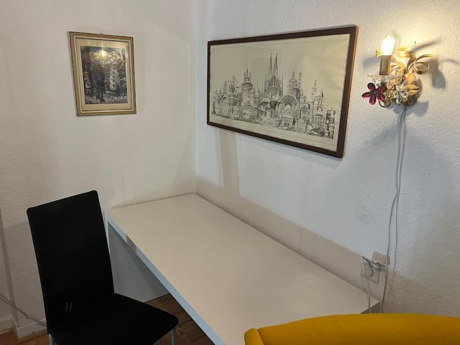 Apartment Casa Luna 6 Min Hbf , Erdgeschosswohnung ,altbau Duisburg