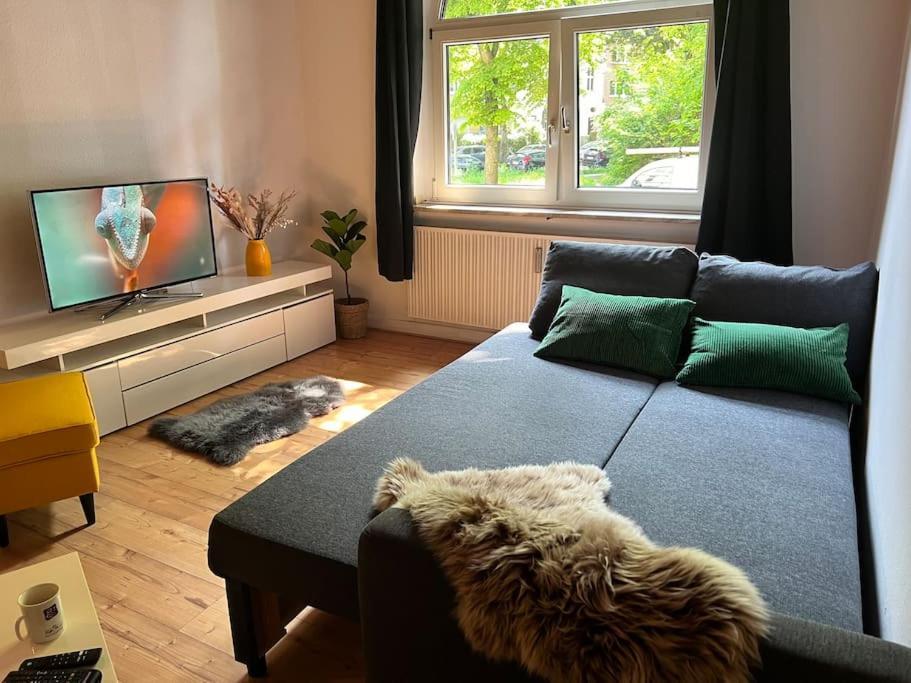 Casa Luna 6 Min Hbf , Erdgeschosswohnung ,altbau *