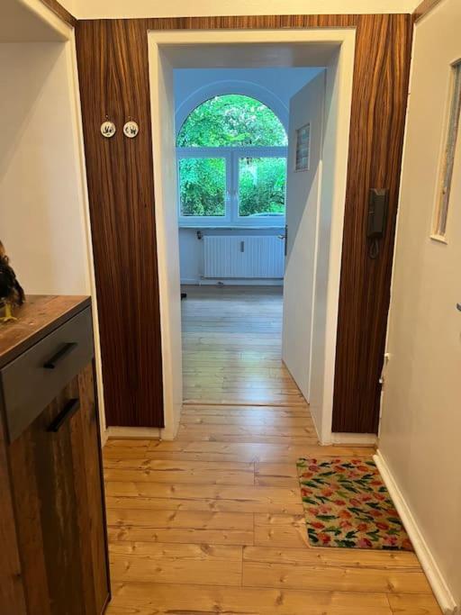 Casa Luna 6 Min Hbf , Erdgeschosswohnung ,altbau Duisburg