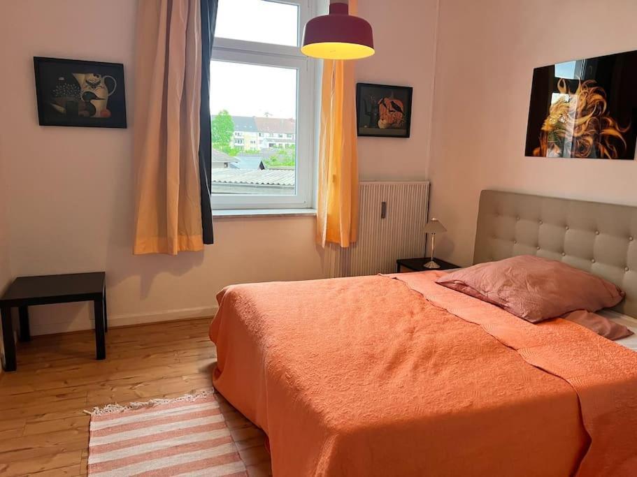 Casa Luna 6 Min Hbf , Erdgeschosswohnung ,altbau
