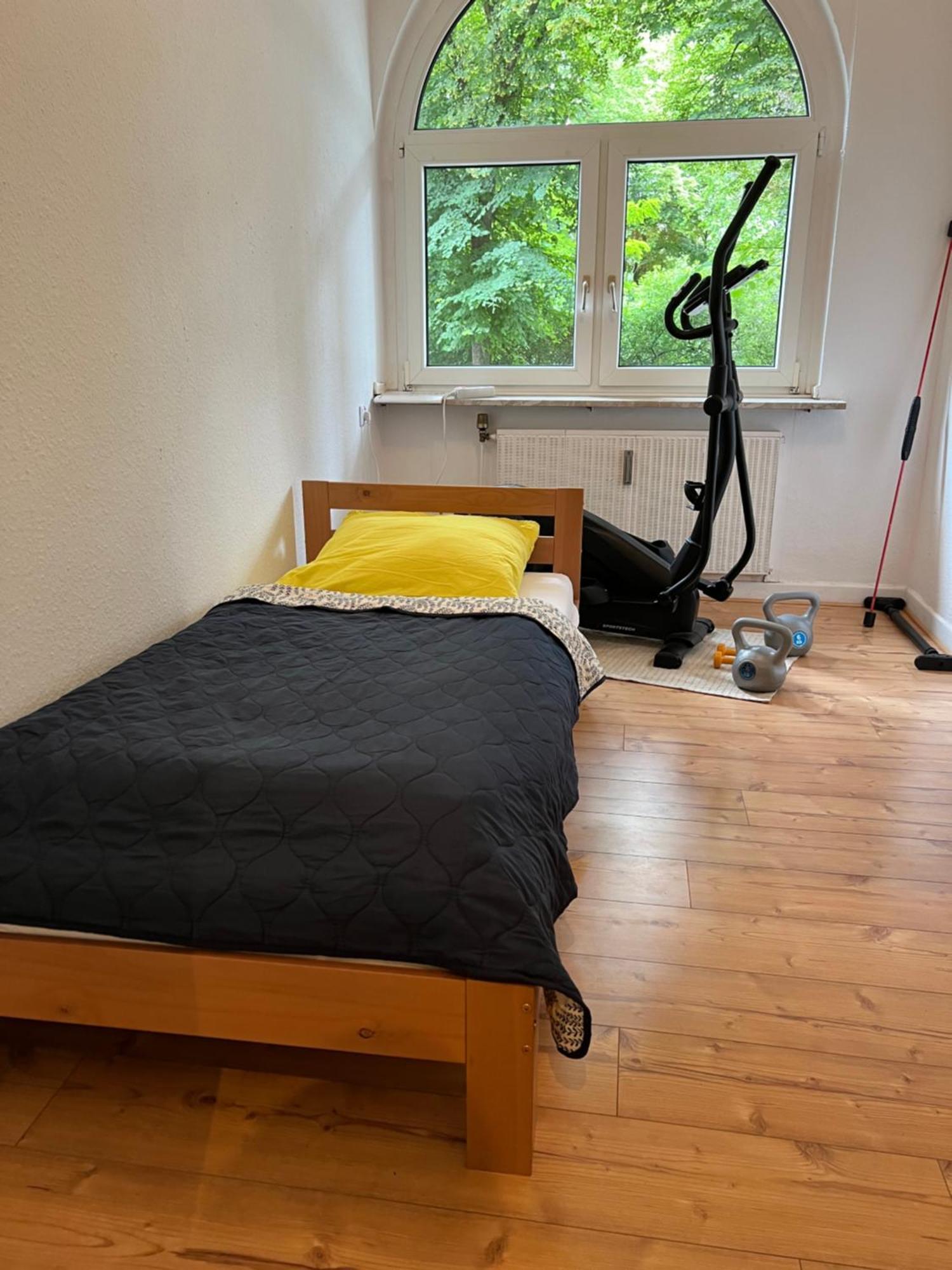 Casa Luna 6 Min Hbf , Erdgeschosswohnung ,altbau Apartment